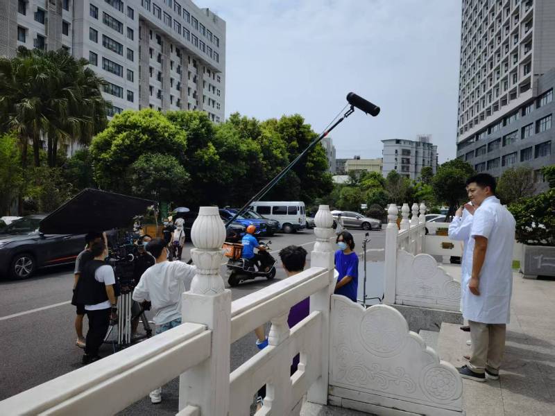 囊谦县广告片拍摄公司低成本实现高规格制作的诀窍
